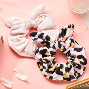 
                  
                    Lucie Bundle
                  
                